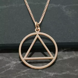 Colgante símbolo de afirmación de sobriedad AA enchapado en oro rosa de 9 quilates en plata esterlina - Imagen 1 de 8