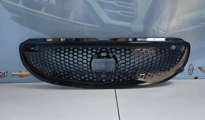 Parrilla Smart Fortwo 2015 2016 2017 2018 2019 2020 OEM usada Foto 1 de 4