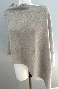 Cupcakes & Cashmere Women Small Cashmere Poncho Scarf Lt Grey New NWOT - Picture 1 of 6