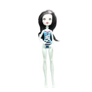 Monster High Frankie Stein Daughter of Frankenstein Doll Blue Bathing Suit 2017 - Picture 1 of 8