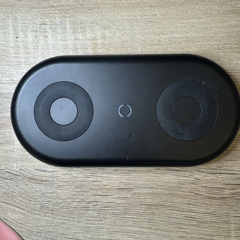 Yootech MF400 Dual Wireless Charging PAD ONLY Black - Image 1 of 3