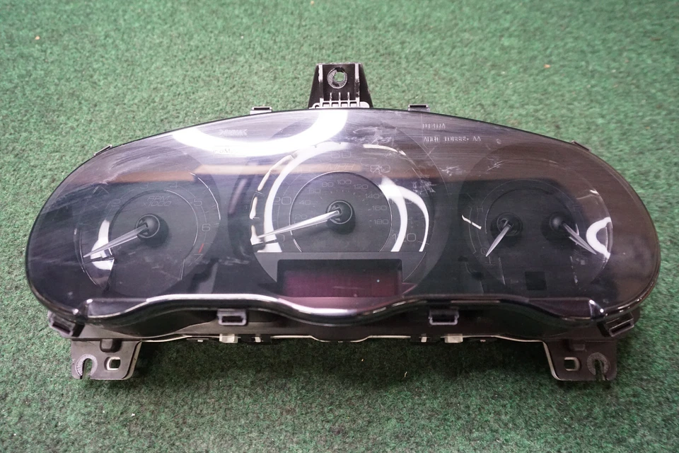 Lincoln MKZ 2010 velocímetro medidor clúster OEM AH6T10849CC 141.072 millas Foto 1 de 4