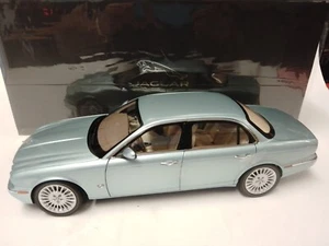 Almost Real Jaguar XJ6 X350 seafrost 2003 1/18 810503 - Foto 1 di 3