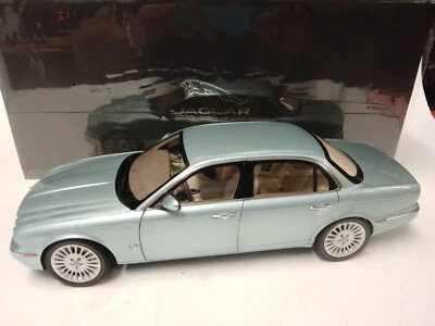 Almost Real Jaguar XJ6 X350 seafrost 2003 1/18 810503 - Immagine 1 di 3
