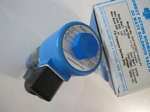 1/4" NPT Plast-O-Matic True Blue EASYMD2EP14W20 PVC Solenoid Valve NEW - Picture 1 of 4