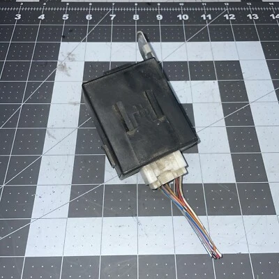 Модуль реле управления сиденьем с подогревом 2001 2002 Toyota Sequoia от оригинального производителя - Изображение 1 из 4