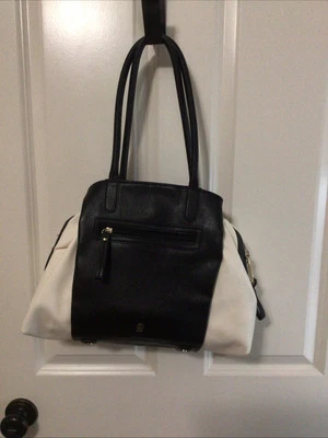 Jennifer Lopez White And Black Double Handles Lg. Handbag.  Sharp And Roomy! - Image 1 of 4