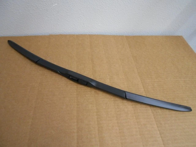 68197138AC 2014-21 JEEP CHEROKEE LEFT Front Wiper Blade Driver - Image 1 of 4