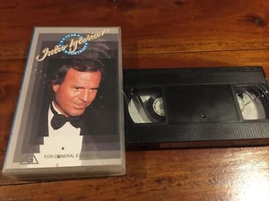JULIO IGLESIAS A STAR PORTRAIT - VHS VIDEO - Picture 1 of 1