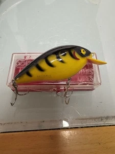 Señuelo Crankbait Vintage Algodón Cordell Big O Negro/Amarillo - Imagen 1 de 15