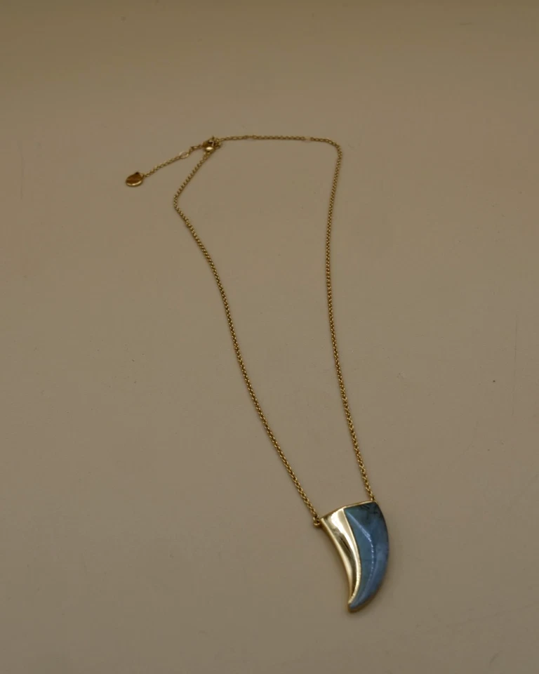 "Collar Stella & Dot Cuerno Dividido Tono Dorado 20"" Largo Piedra Gris" Foto 1 de 4