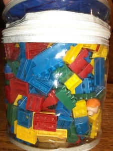 Legos Building Blocks And Pieces 1lb 10oz - Picture 1 of 4