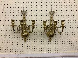 Pair Vintage Virginia Metalcrafters HARVIN (USA) BRASS 3 Arm Candle WALL SCONCES - Picture 1 of 13