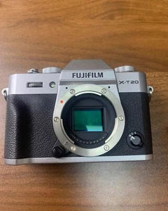Fujifilm X-T20 Digital Camera Body Silver (Preowned) - Picture 1 of 1