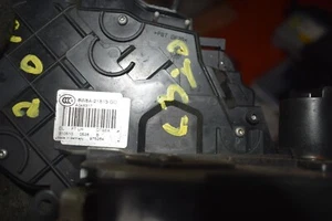 Land Rover Range Rover Sport L320 2011 cerradura puerta delantera izquierda 6W8A 21813-Gd - Imagen 1 de 3