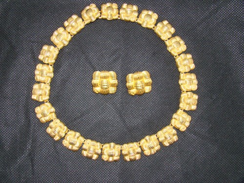 Collana e orecchini abbinati vintage Fendi cesto intrecciato