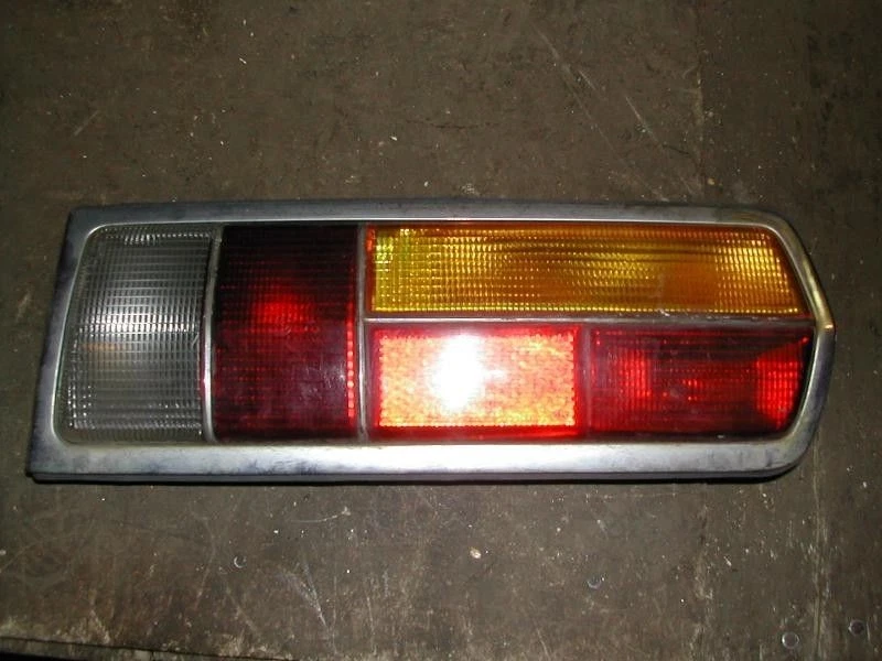 Luz trasera derecha pasajero BMW 2800 Bava 70 lente modelo Si Foto 1 de 1