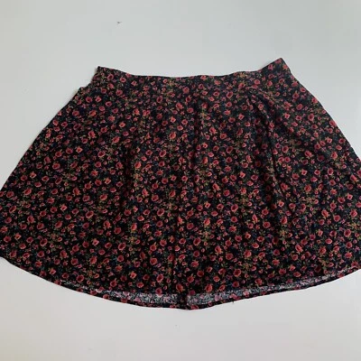 Falda Forever 21 nueva con etiquetas talla grande para mujer talla 1X negra calce floral y acampanada Foto 1 de 4