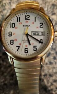 Timex Men's Watch T2N092 Indiglo White Dial Quartz Gold Tone Expansion Band 35mm