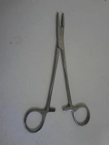 "HEMOSTAT MIT SCHERE EDELSTAHLPINZETTE 6,5" - Bild 1 von 2