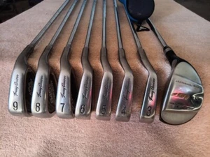 TZ GOLF - Tommy Armour 845s Silver Scot 3-9, 23* 4H, SET RH Reg. Steel Shaft - Picture 1 of 11