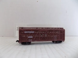 40"  STOCK CAR N SCALE, FOR; SOUTHERN  RR BY; ATLAS NOS - Picture 1 of 9