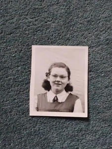 Sk197 Ephemera photographs X 2 Girls  - Picture 1 of 2