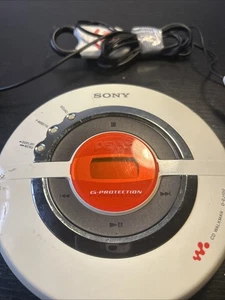 Sony CD Walkman D-EJ100 Mega Bass 1031514 Lettore CD Portatile Beige/Arancione Funzionante! - Foto 1 di 8