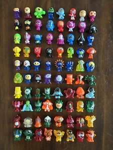 Series 2 COMPLETE SET of EVOLUTION Gogos Crazy Bones gogo's 1-80 - Picture 1 of 7