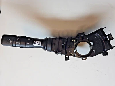 2014-2015 Hyundai TUCSON HEADLIGHT TURN SIGNAL CONTROL SWITCH OEM - Image 1 of 4