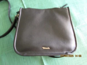 Tamaris Handtasche schwarz, verstellbarer Schulterriemen - Bild 1 von 3