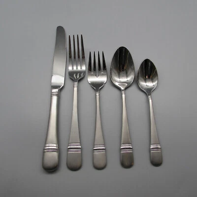 Cubiertos de acero inoxidable Oneida SATIN ASTRAGAL - 5 piezas ajuste de lugar / NO Foto 1 de 4