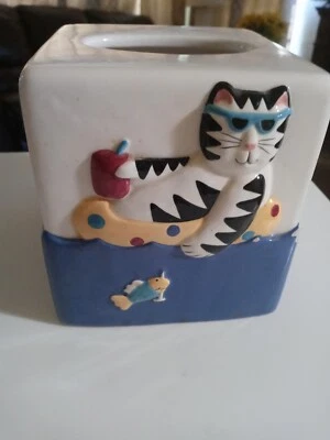 Cubo de tejido Coco Bowley Bacova 1994 Foto 1 de 4