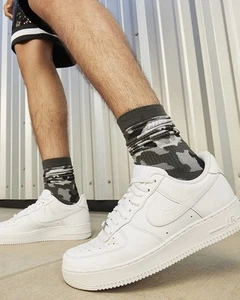 EU Größe 44- Nike Air Force 1 '07 Low Triple White - Bild 1 von 8