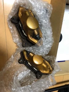 Rear Brembo 2 Pot Brake Calipers Gold For: Subaru Impreza GDB GGB WRX STI 01-07 - Picture 1 of 4