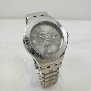 RARO OROLOGIO UOMO CROTON AUTOMATICO JAPAN DIVER WR 200M ELEGANTE TONO ARGENTO - Foto 1 di 10