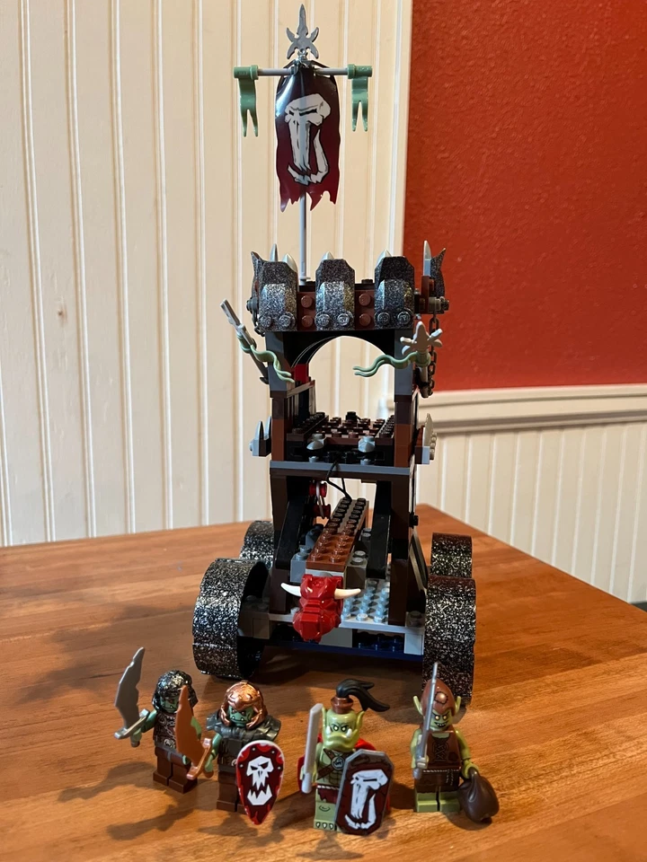 (7037-1) Tower Raid Battering Ram solo con figuras de enanos y orcos  Foto 1 de 4