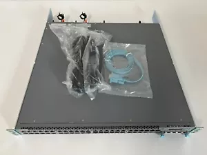 Juniper EX4300-48T 48 Port Gigabit 4 QSFP 40G Dual PSU AFO mit EX-UM-4X4SFP Modul - Bild 1 von 4