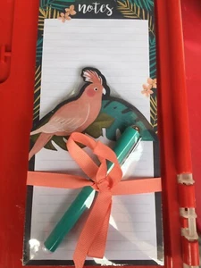 LADY JAYNE MAGNETIC NOTE PADS PEN PARROT TROPICAL NEW - Picture 1 of 4