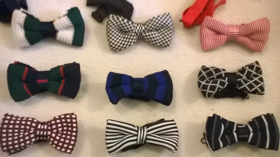 Knitted wool bow tie Vintage style neck bowtie NEW, Fashionable wedding prom etc