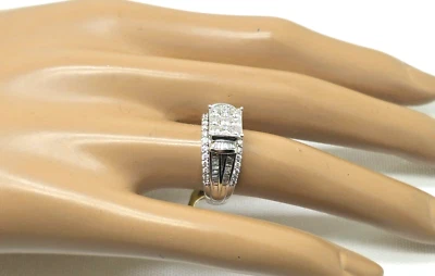 ZALES Brand 1 1/4 ct Baguette Genuine Diamond Solid 10K White Gold Promise Ring - Image 1 of 4