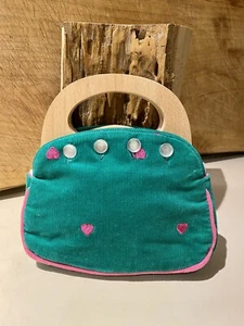 HARTSTRINGS CHILDREN’S GIRLS GREEN CORDUROY HANDBAG HEARTS AND WOODEN HANDLES - Picture 1 of 12