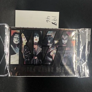 1998 Kiss Series One Collector Cards Sealed (1) Pack Cornerstone - Picture 1 of 2