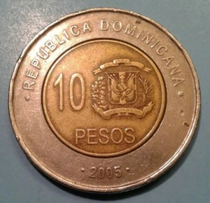 Dominican Rep. 10 Pesos coin 2005 - Picture 1 of 2
