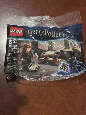 LEGO Harry Potter Hermione's Study Desk 30392 Retired New In Polybag - Image 1 of 2