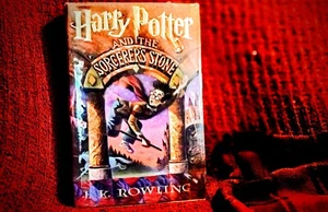 vintage j k rowling book harry potter and the sorcerer's stone 1998 1st edition - Picture 1 of 9