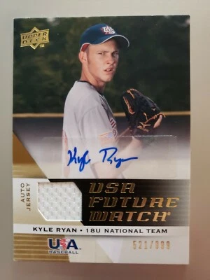2009 UPPER DECK KYLE RYAN ROOKIE AUTO/JERSEY #'D 521/999 USA FUTURE WATCH. - Image 1 of 3