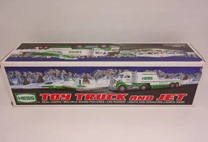 Neu Neu im Karton Hess Spielzeug Benzin LKW und Jet 2010 Lichter Sounds grün weiß - Bild 1 von 5