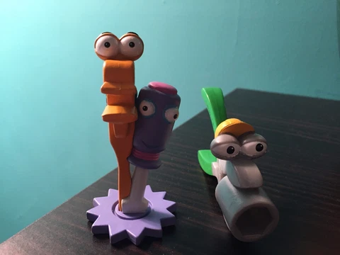 DISNEY HTF HANDY MANNY TOOL  CAKE TOPPER FIGURES TURNER SQUEEZE & RUSTY Cover