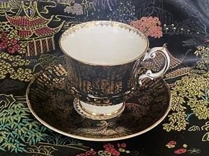 Platillo de taza de té china hueso isabelino negro con oro chintz - Imagen 1 de 5